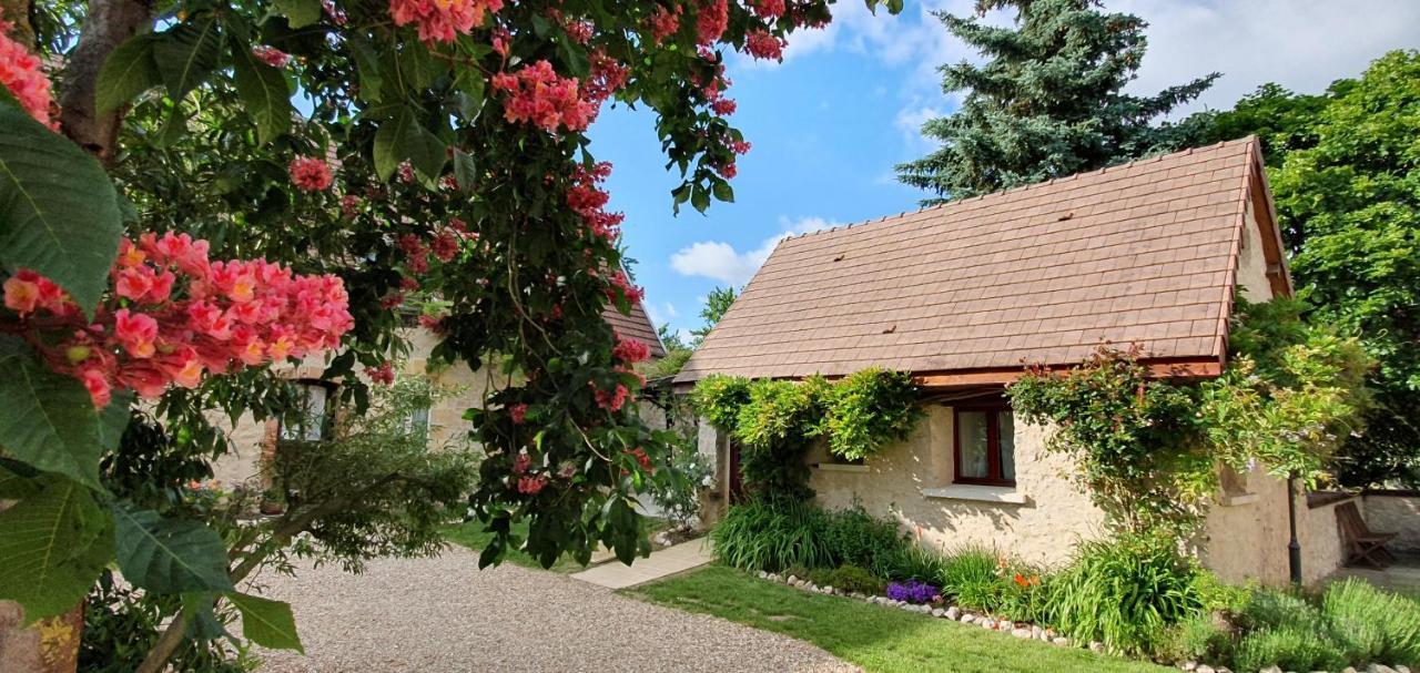 Maison Des Maries Beaulieu-sur-Loire Exteriör bild